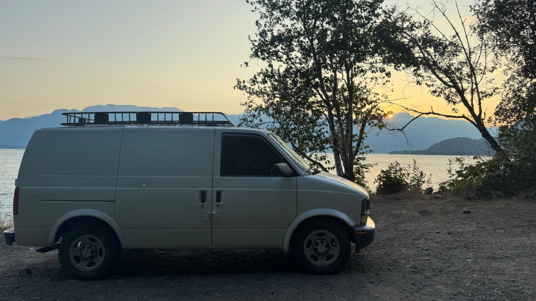 Harrison Lake FSR: Two Days of Quiet Water and Smoky Sunsets
